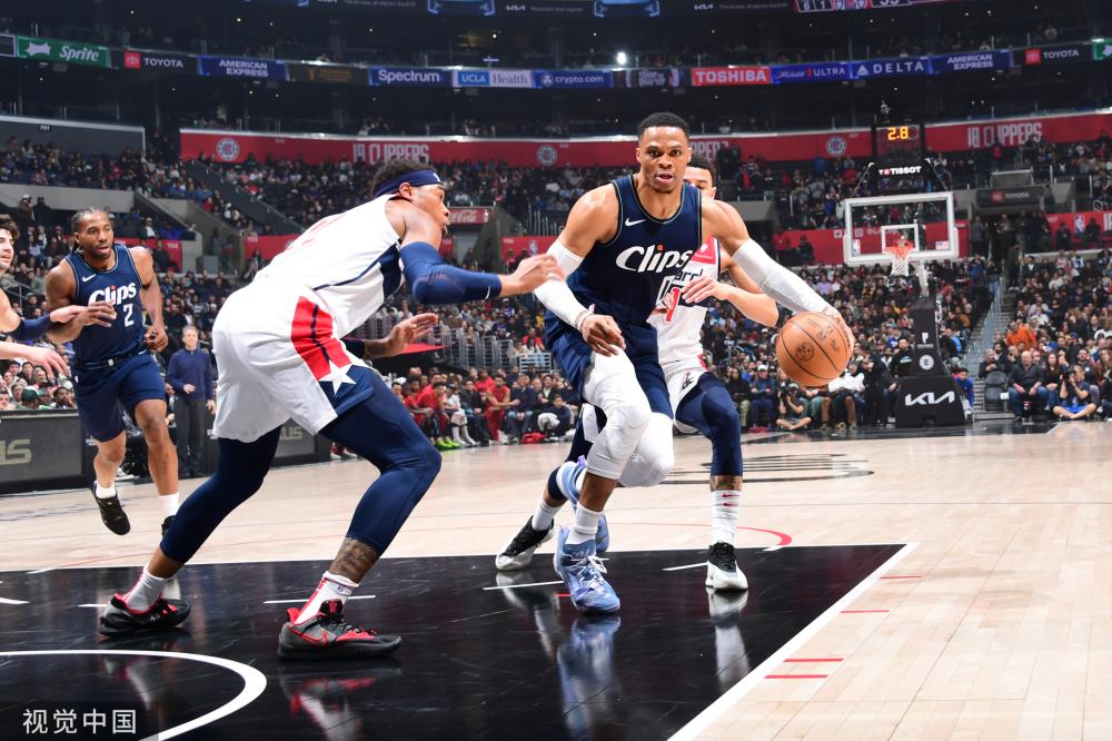 选手郑钦文 选手郑钦文