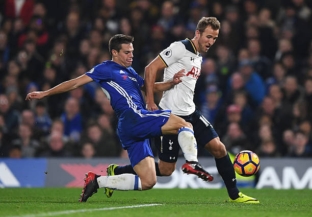 的表现优异 的表现优异