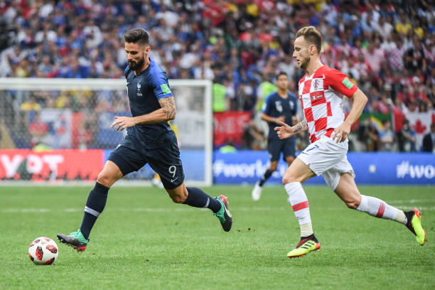 首次捧起足 首次捧起足