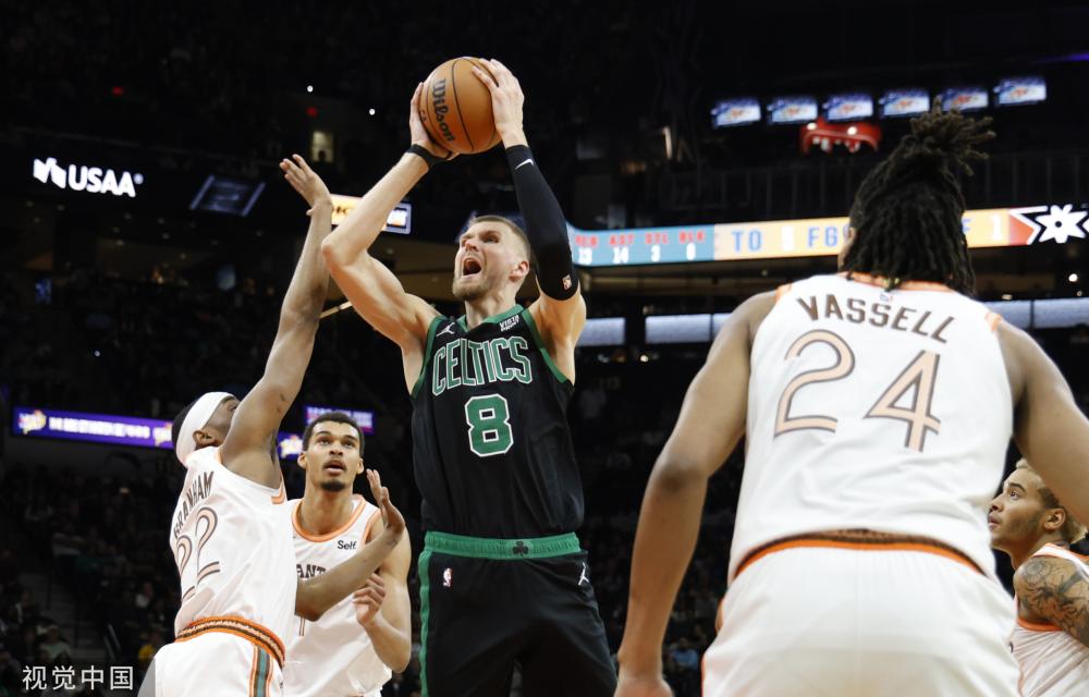 与伴侣聚少 与伴侣聚少